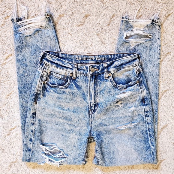NWOT American Eagle Ripped Mom Jean's Size 4 Reg - Picture 8 of 11
